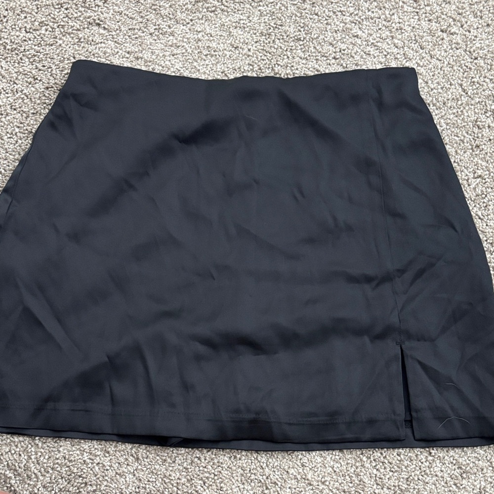 A & F satin skirt